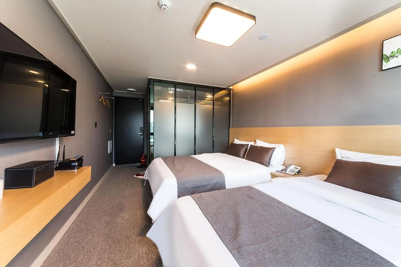 Fullmoon Tourist Hotel Incheon South Korea