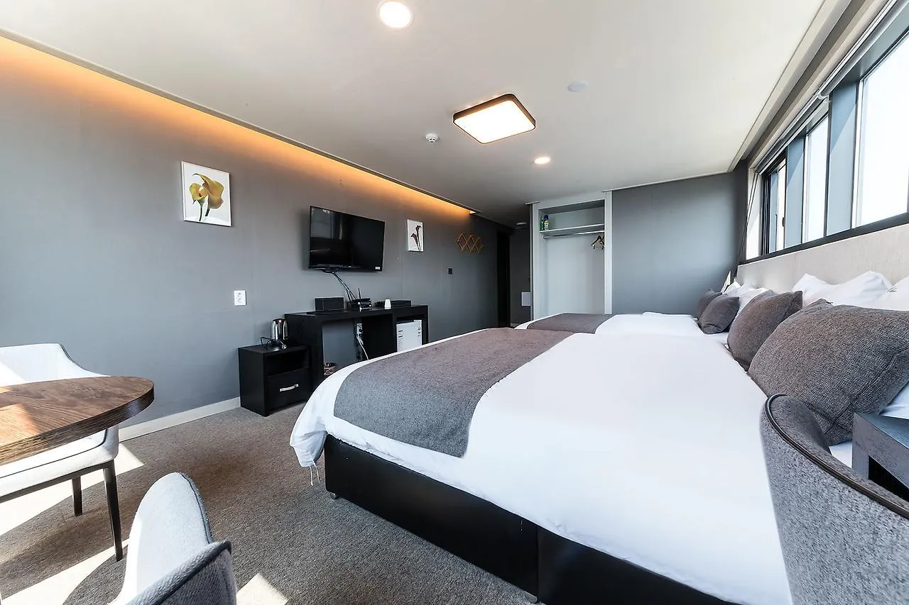 Fullmoon Tourist Hotel Incheon 3*,