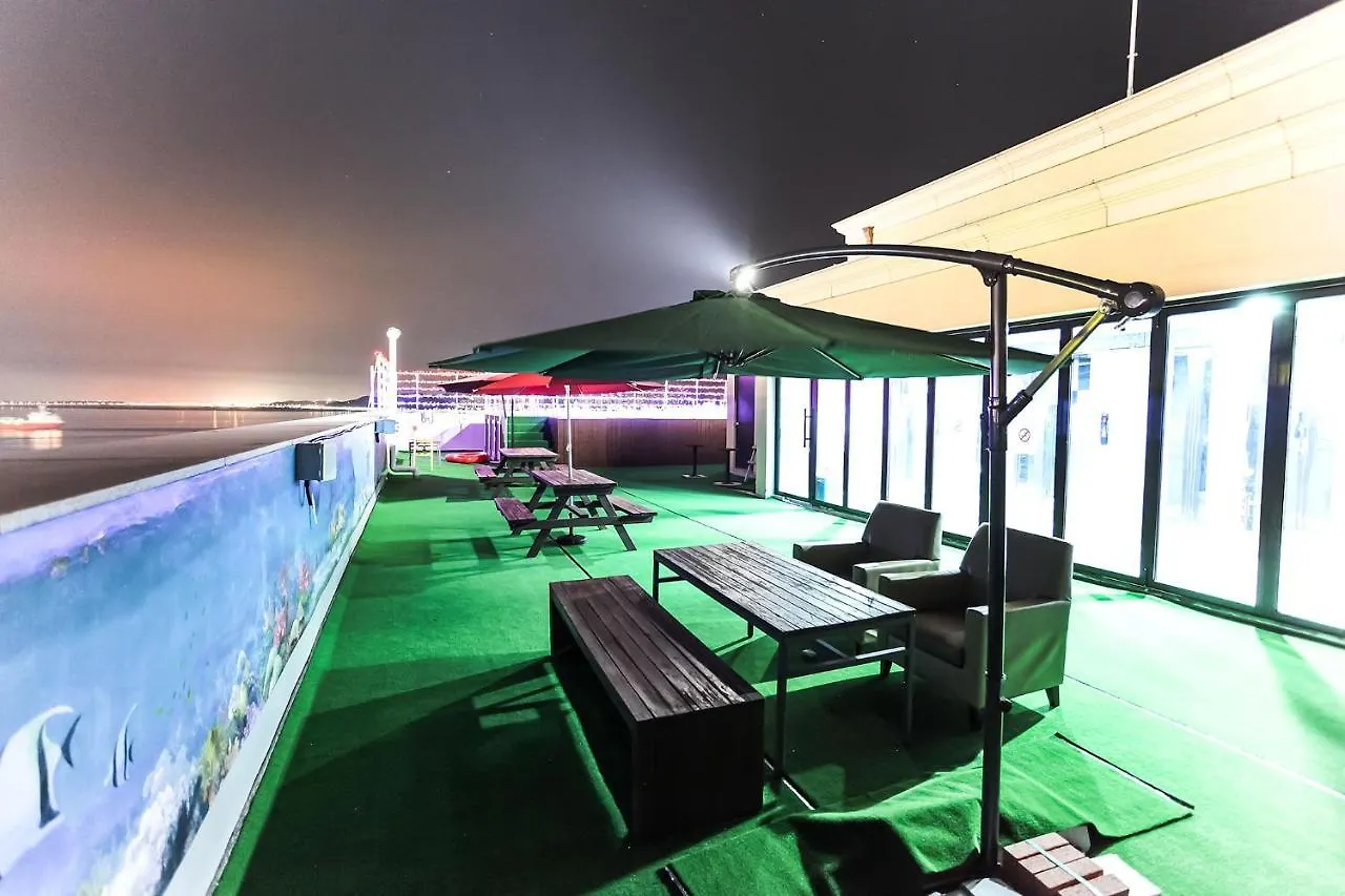 Fullmoon Tourist Hotel Incheon