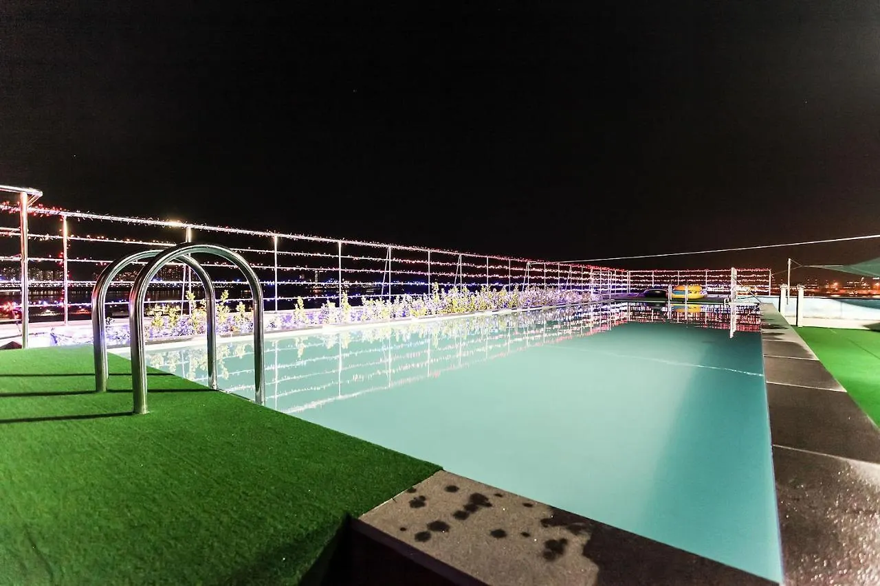Fullmoon Tourist Hotel Incheon